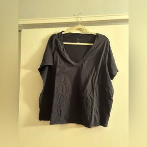 A new day black short sleeved t-shorter size xxl